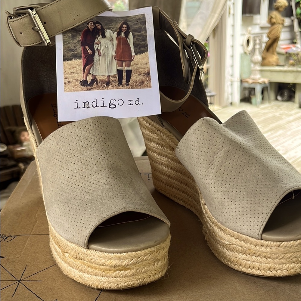 Indigo Tan Espadrille Shoes with Peep-Toe Design